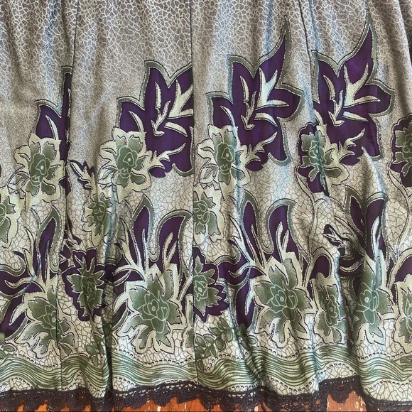 SOLD——ZASHI Floral Lace Long Skirt - Picture 3 of 11